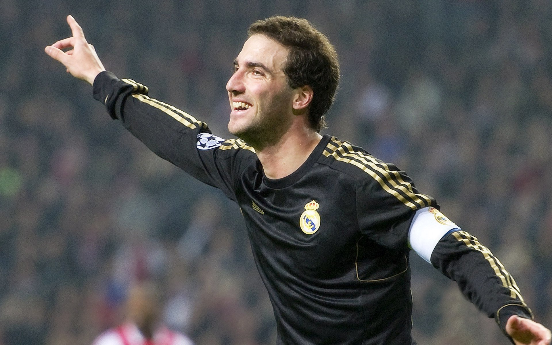 五大联赛是否提升边后卫战术决策自由度，边后卫类型